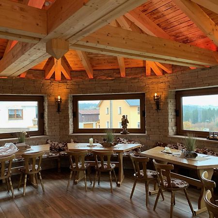 Markneukirchen Hotel Alpenhof מראה חיצוני תמונה
