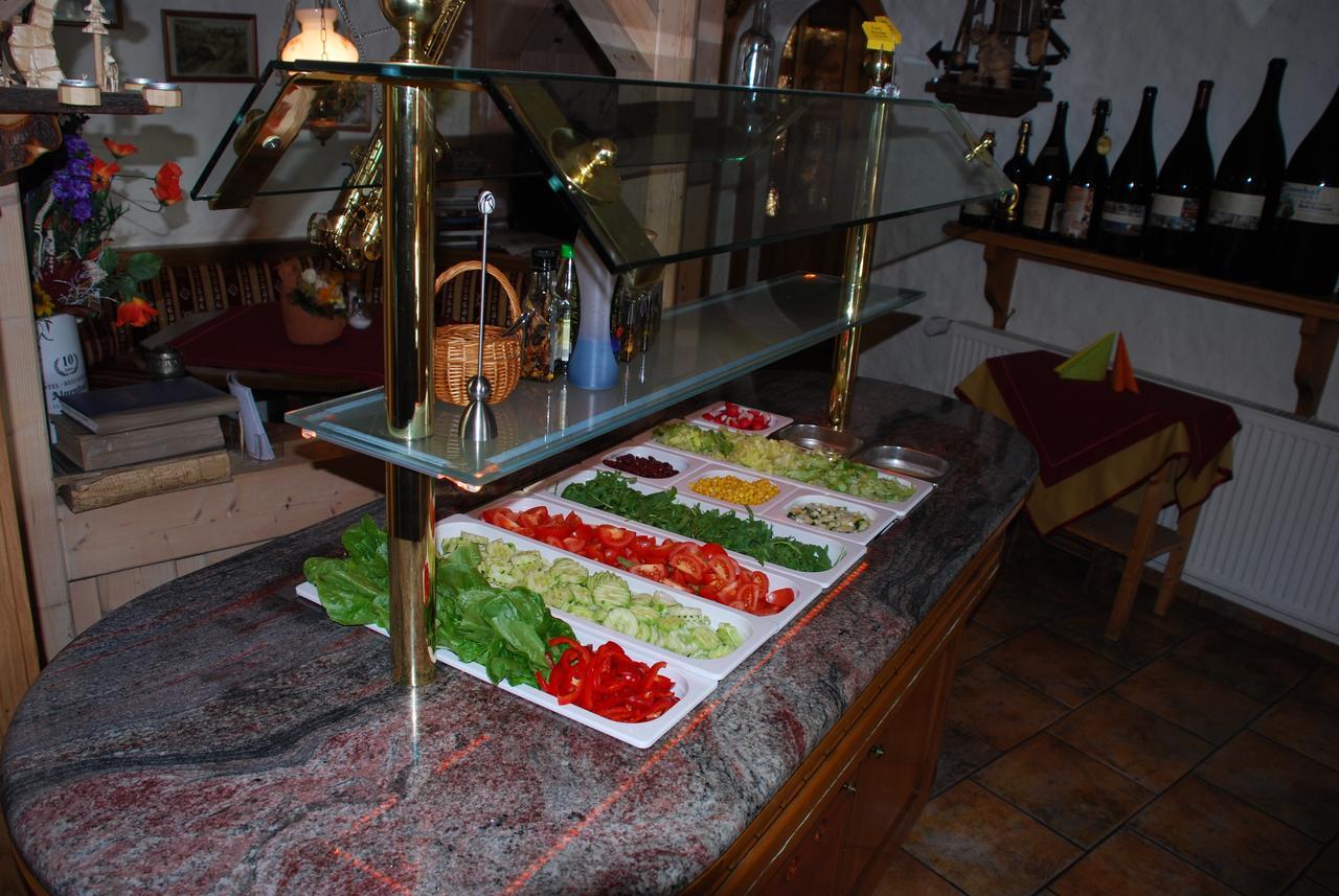 Markneukirchen Hotel Alpenhof מראה חיצוני תמונה