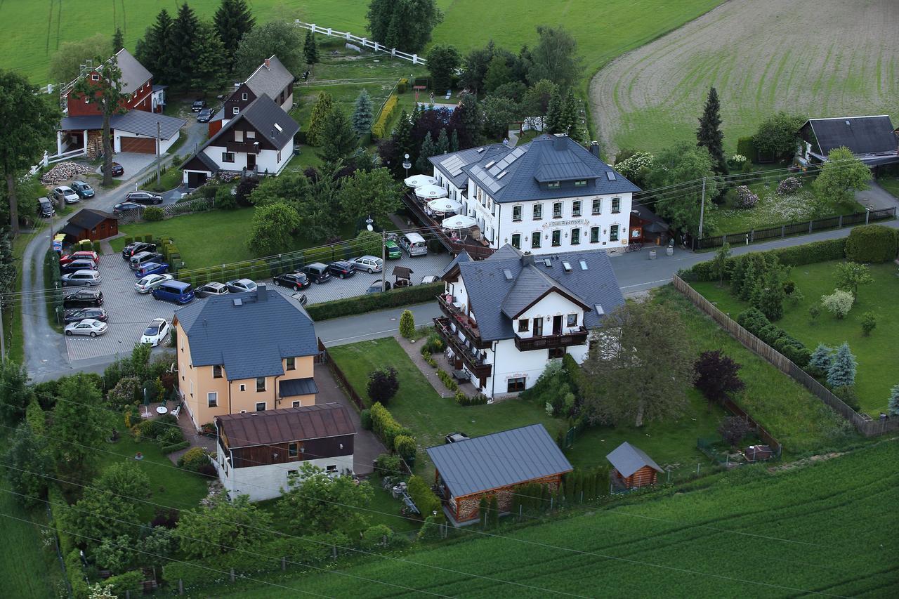 Markneukirchen Hotel Alpenhof מראה חיצוני תמונה