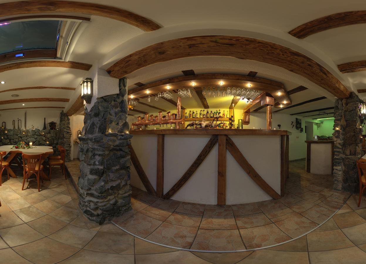 Markneukirchen Hotel Alpenhof מראה חיצוני תמונה