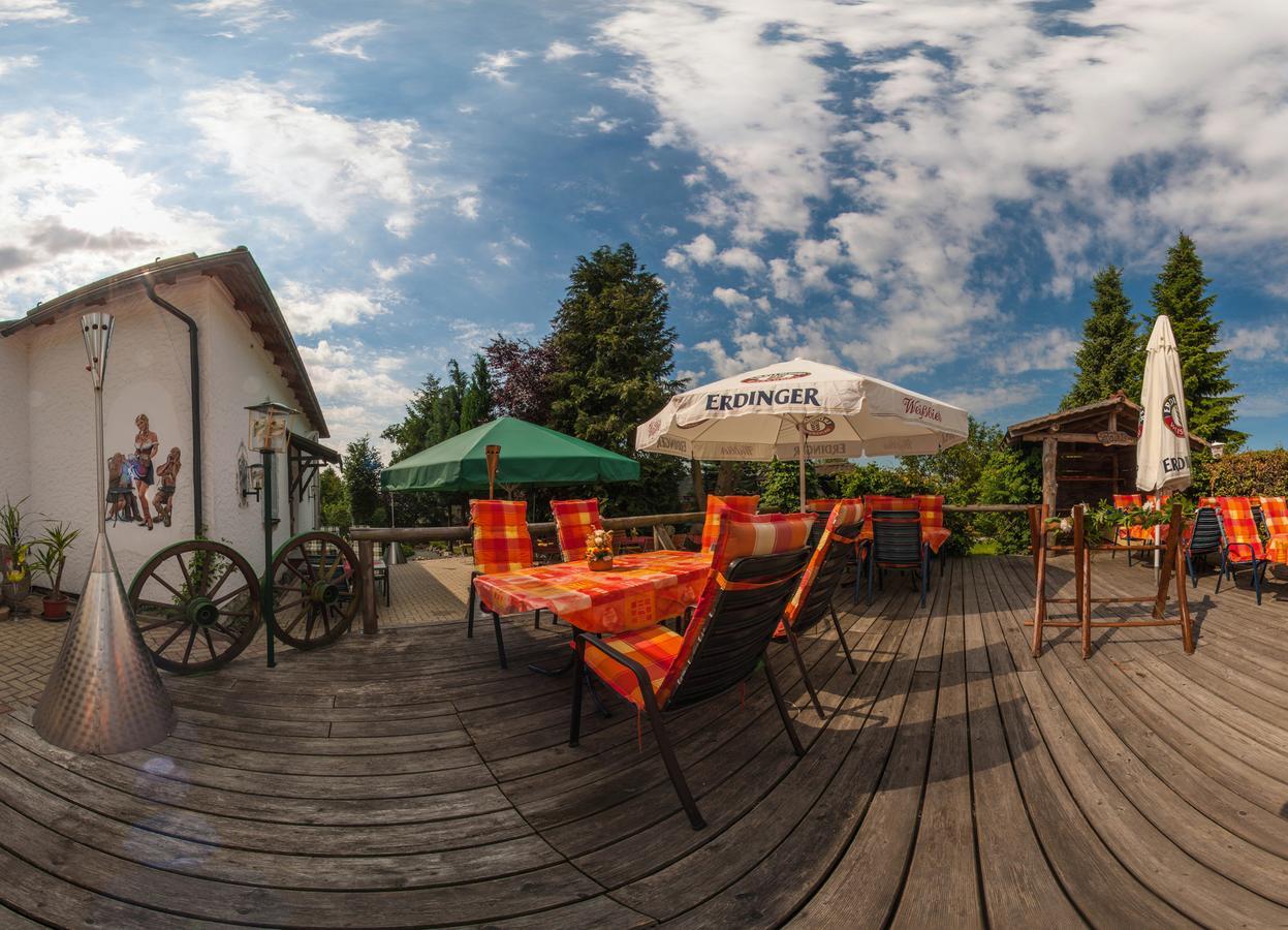 Markneukirchen Hotel Alpenhof מראה חיצוני תמונה
