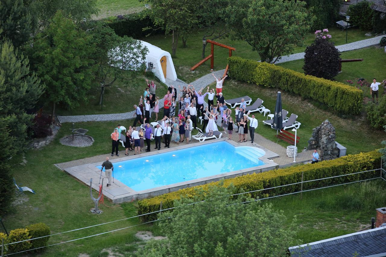 Markneukirchen Hotel Alpenhof מראה חיצוני תמונה
